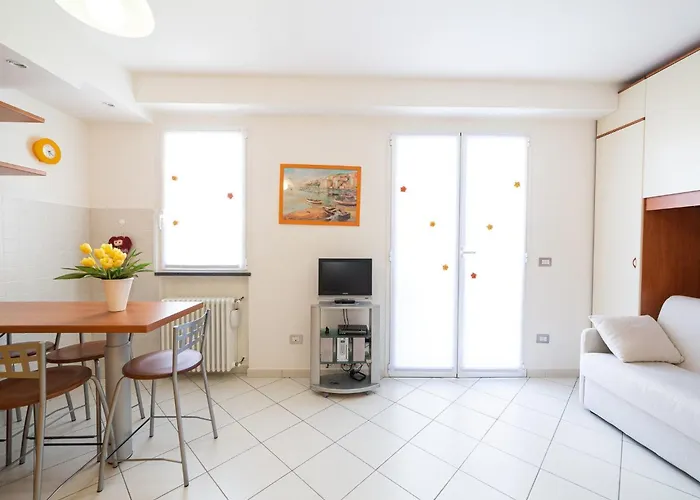 Mit Terrasse By Interhome *
